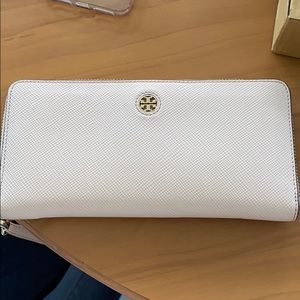 Tory Burch Continental ZIP wallet